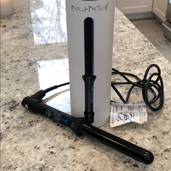 NuMe Other - NuMe Professional Curling Wand
